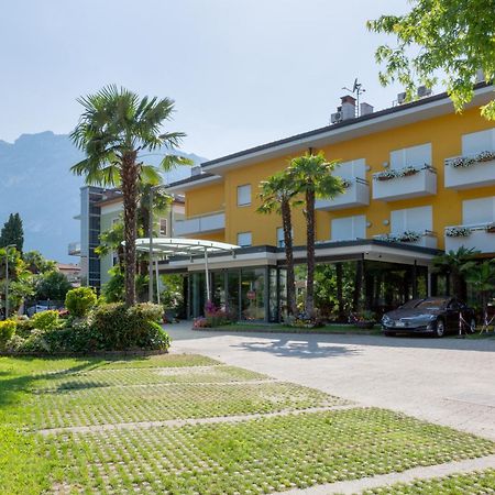 Appartamento Campagnola Mansardato Riva del Garda Esterno foto